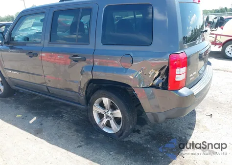 2015 Jeep Patriot Latitude из США, поврежденный, VIN 1C4NJRFB8FD215160